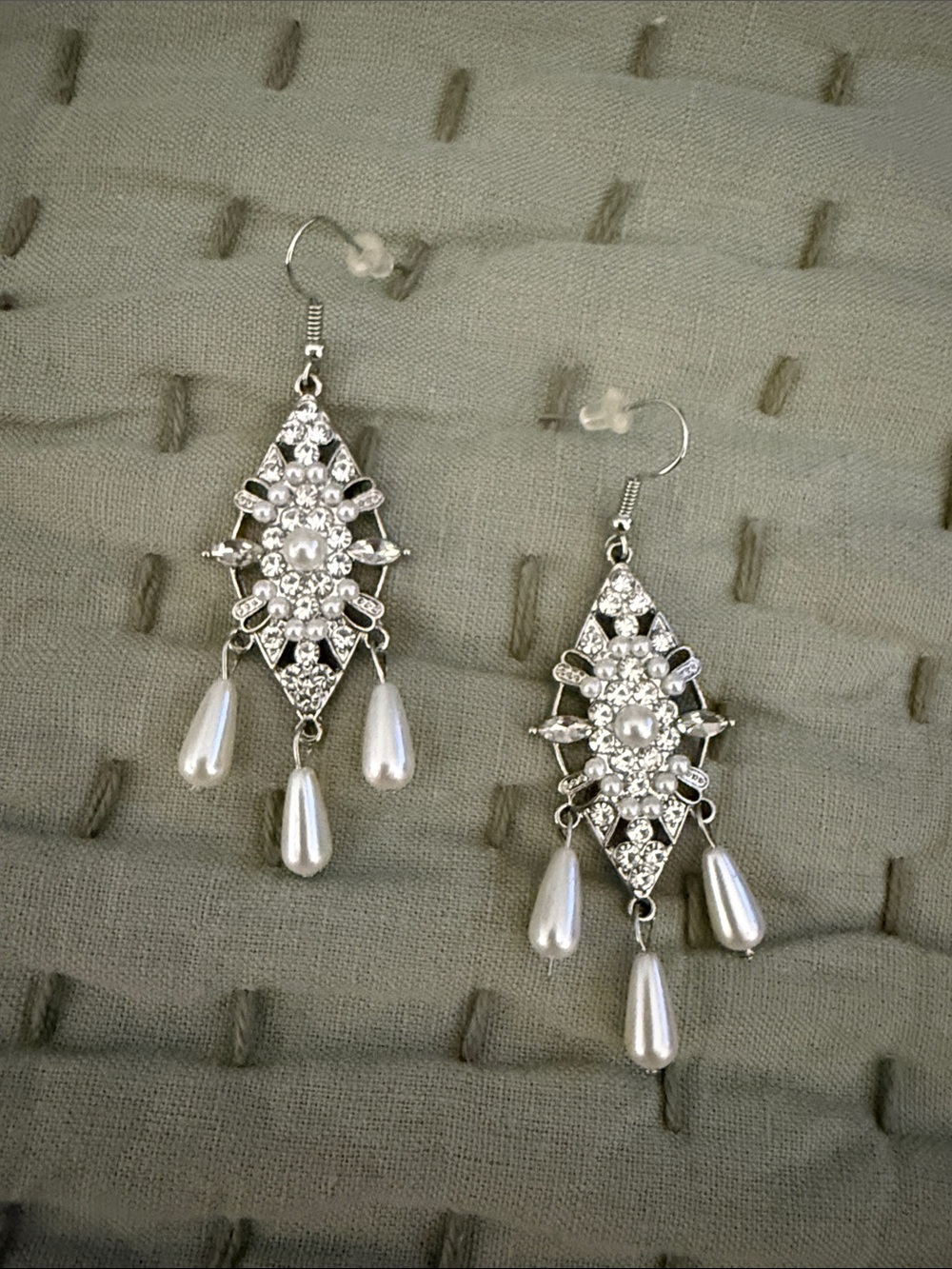 Elegant Silver Pearl Drop Earrings - Women Jewelry
